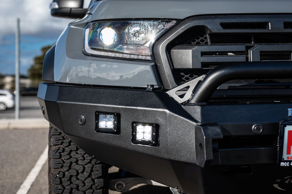 10225 Raptor Loop Ford Raptor- MCC078-01SQ Rocker Bar Low Loop with Square LED lights